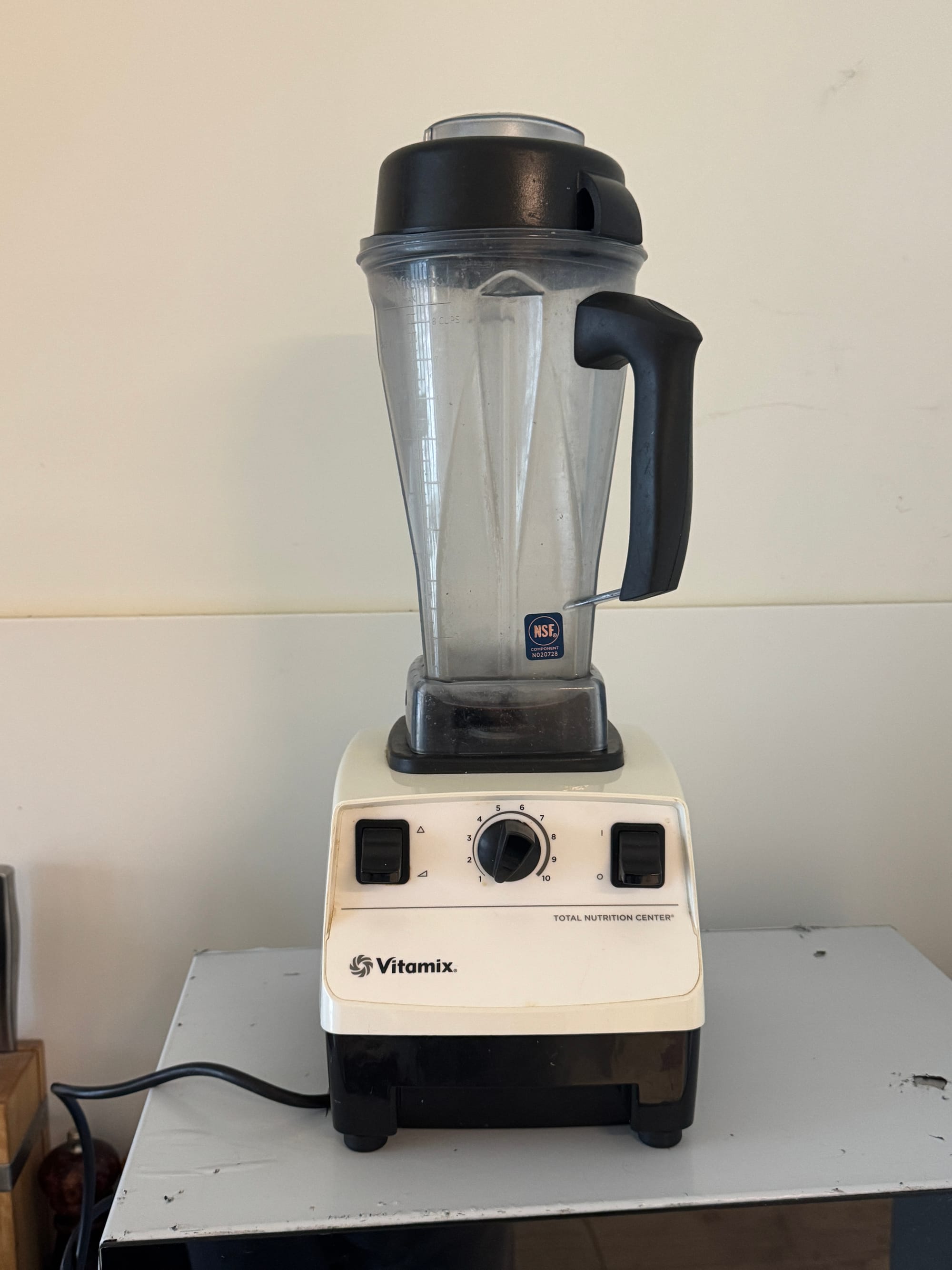 Vitamix Total Nutrition Center – Professional Blender (Fully Working)