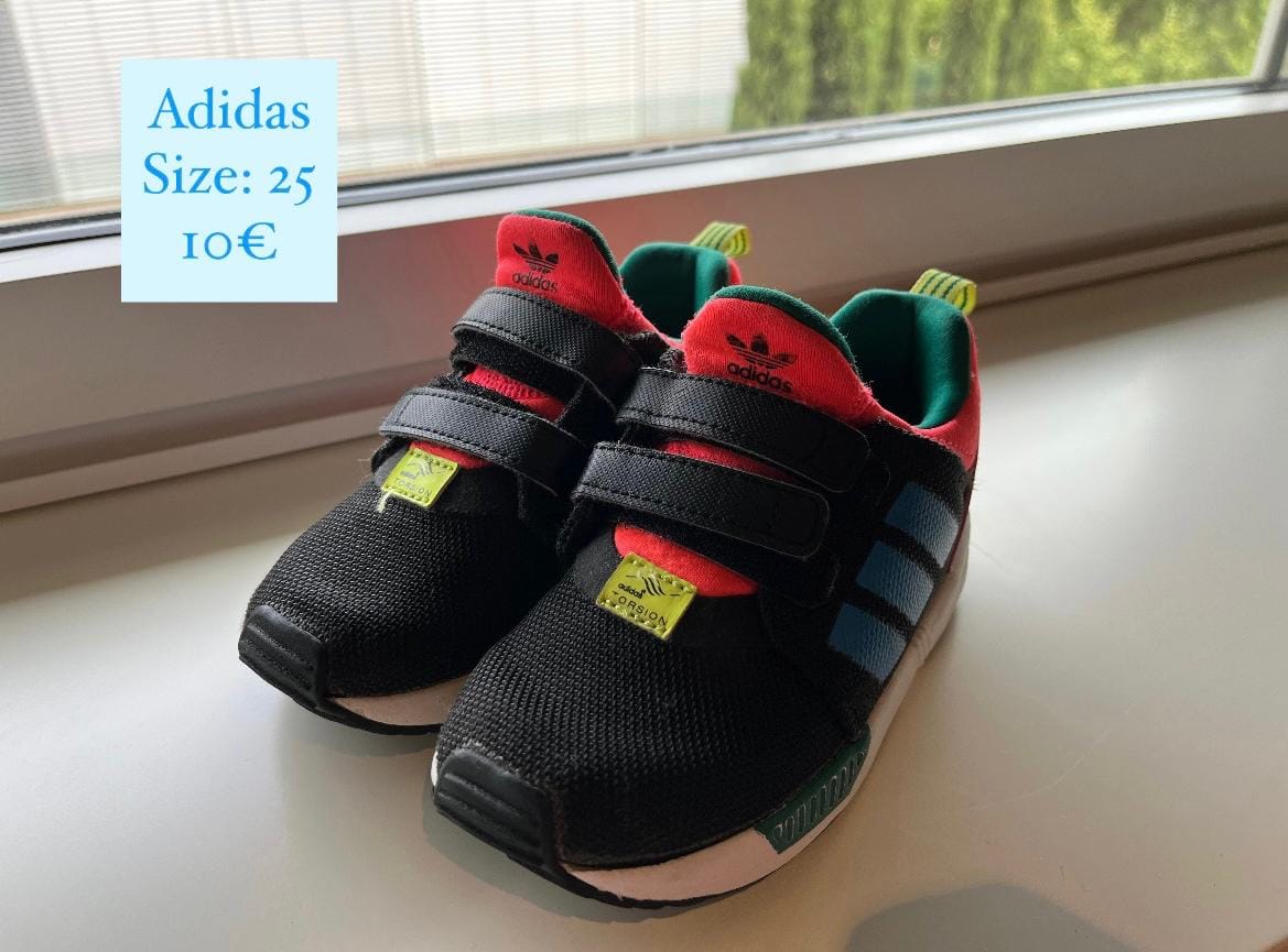 Various Children shoes (EUR size 20 to 32) & Ladies shoes (EUR size 38 to 42)