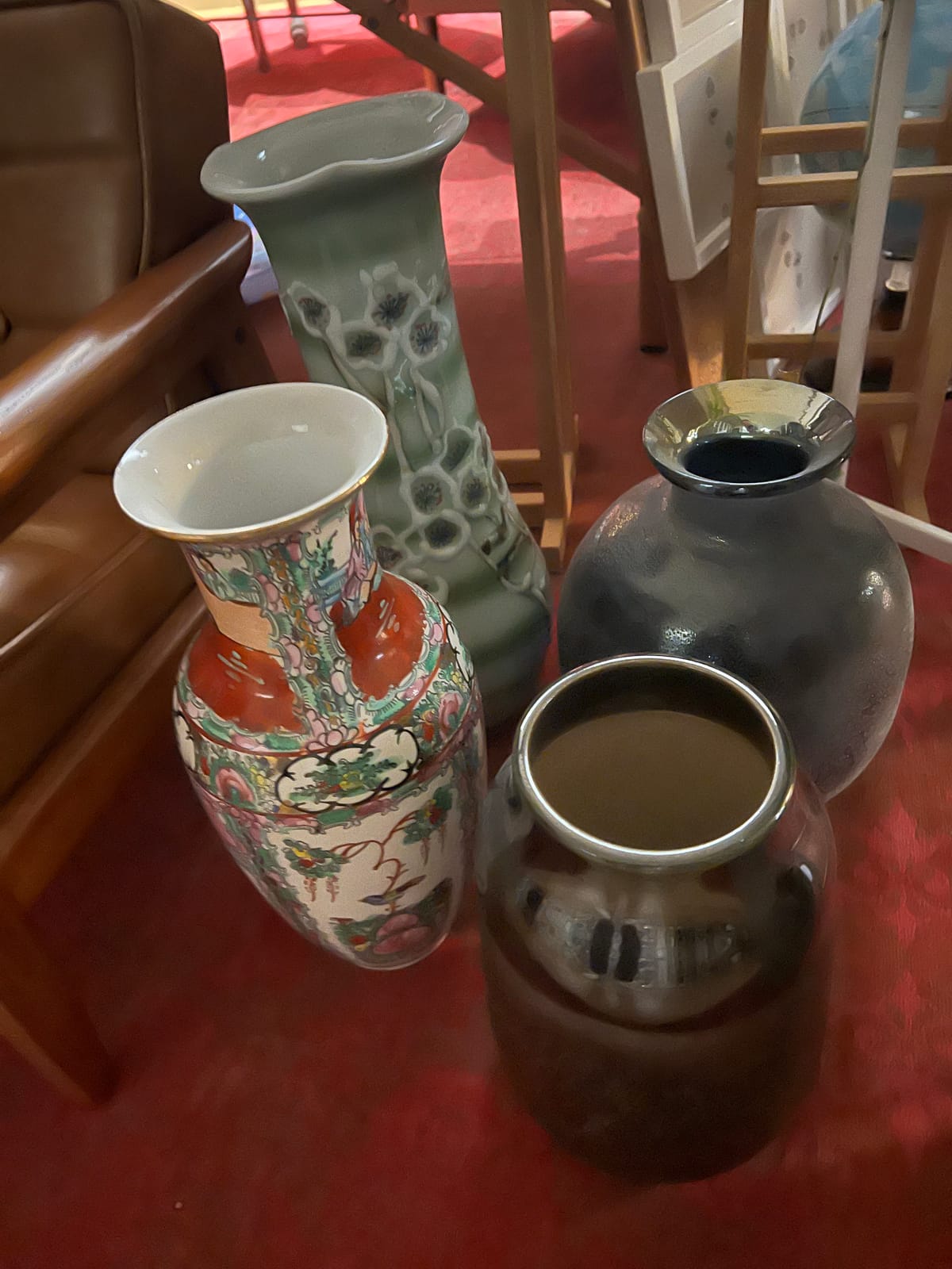 Various vases from Asia & loja: area