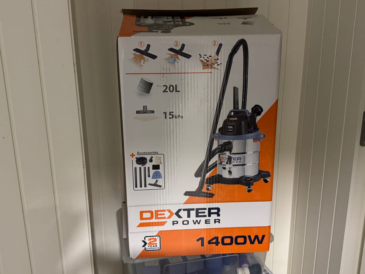 Dexter Power 1400W Wet/Dry Vacuum